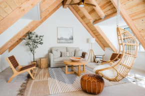 Wild Olive Lodge ° Serene grandma chíc getaway cabin Running Springs